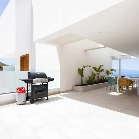 New Luxurious Private *